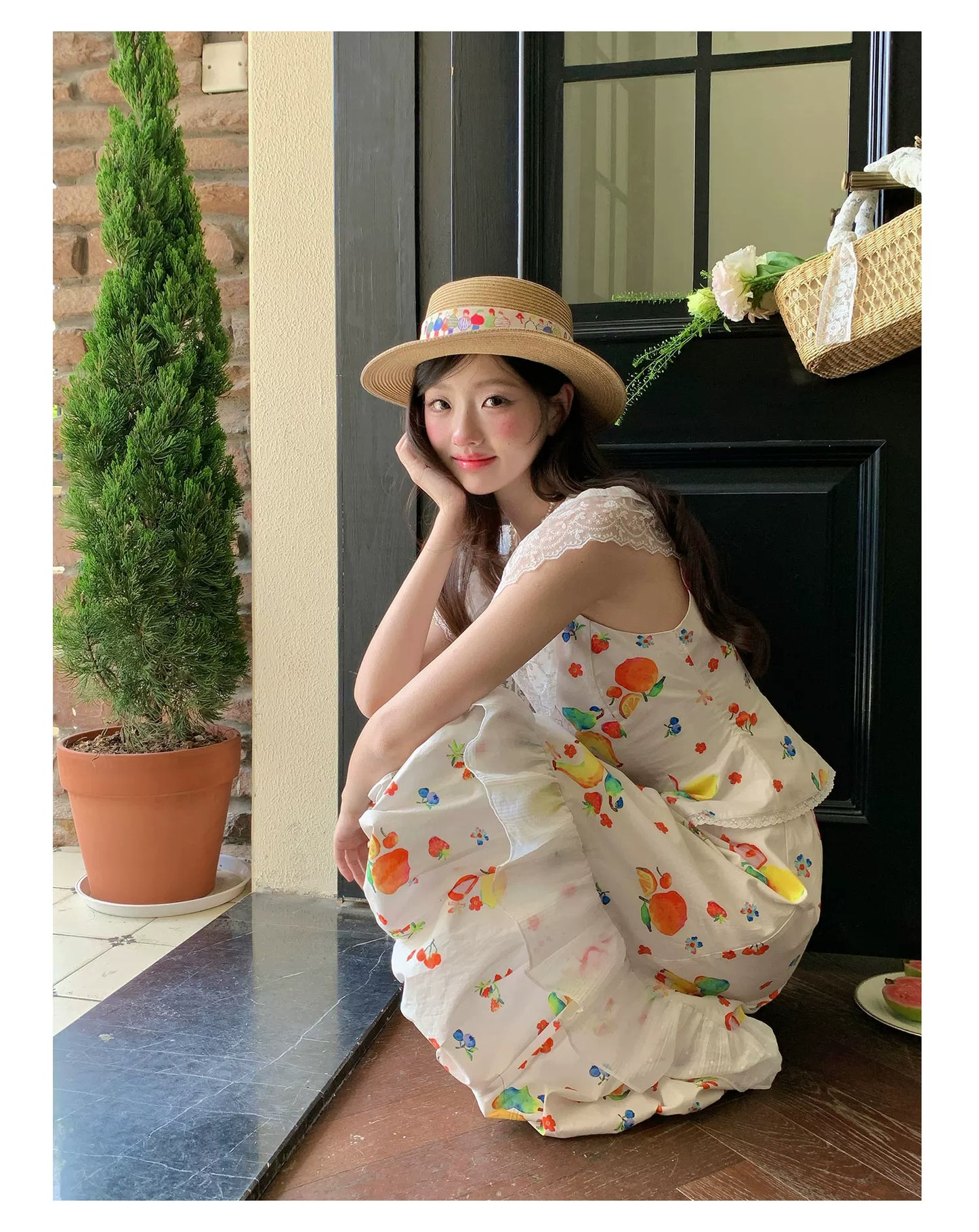 “Honeyfruit Summer Breeze” Beige Printed Skirt Set