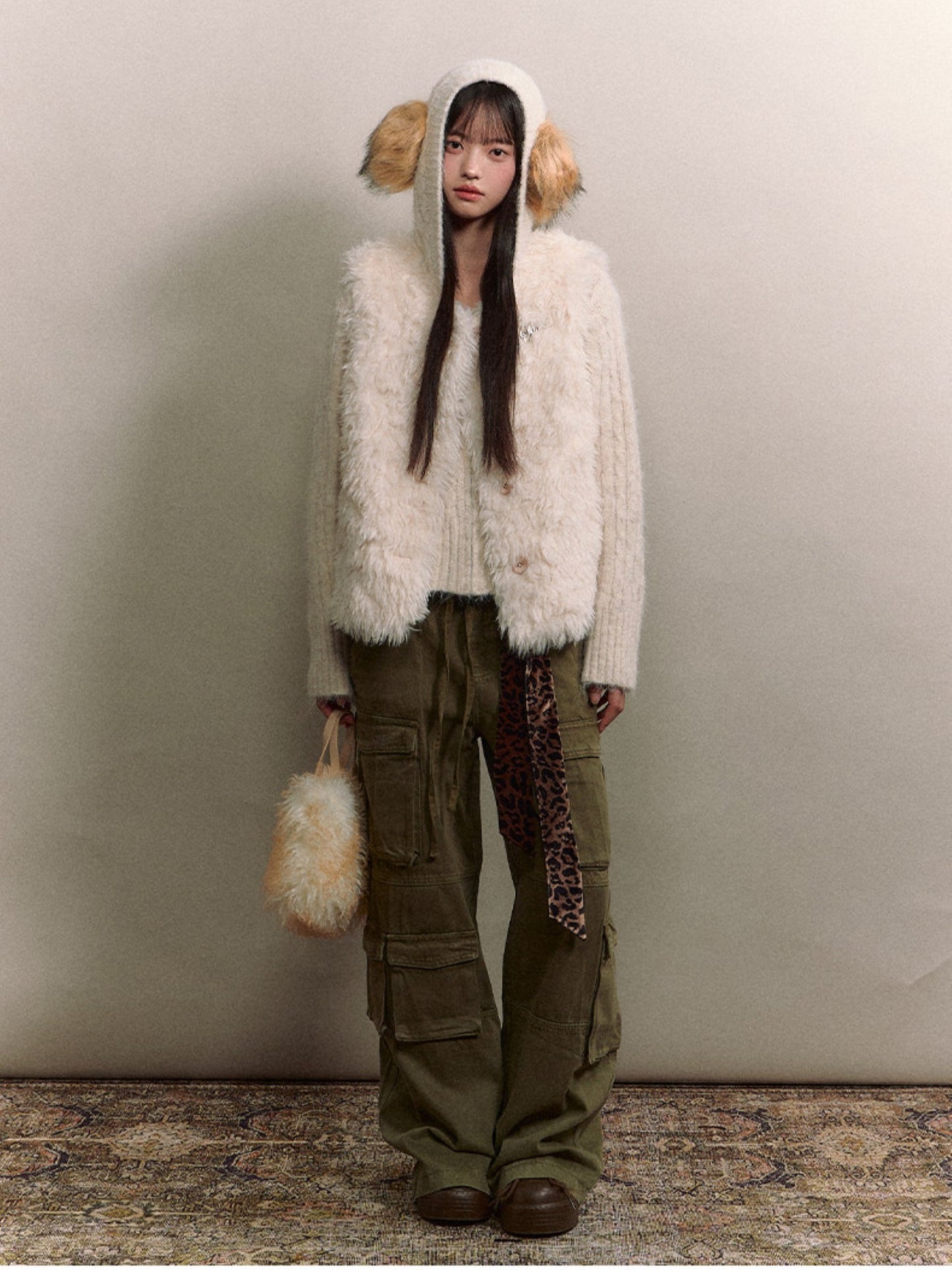 Soote Season - Korean Cloud Mist White Curly Faux-Fur Vest