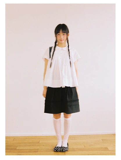 "Hyacinth Letter" White Cotton Peter Pan Collar Pleated Blouse