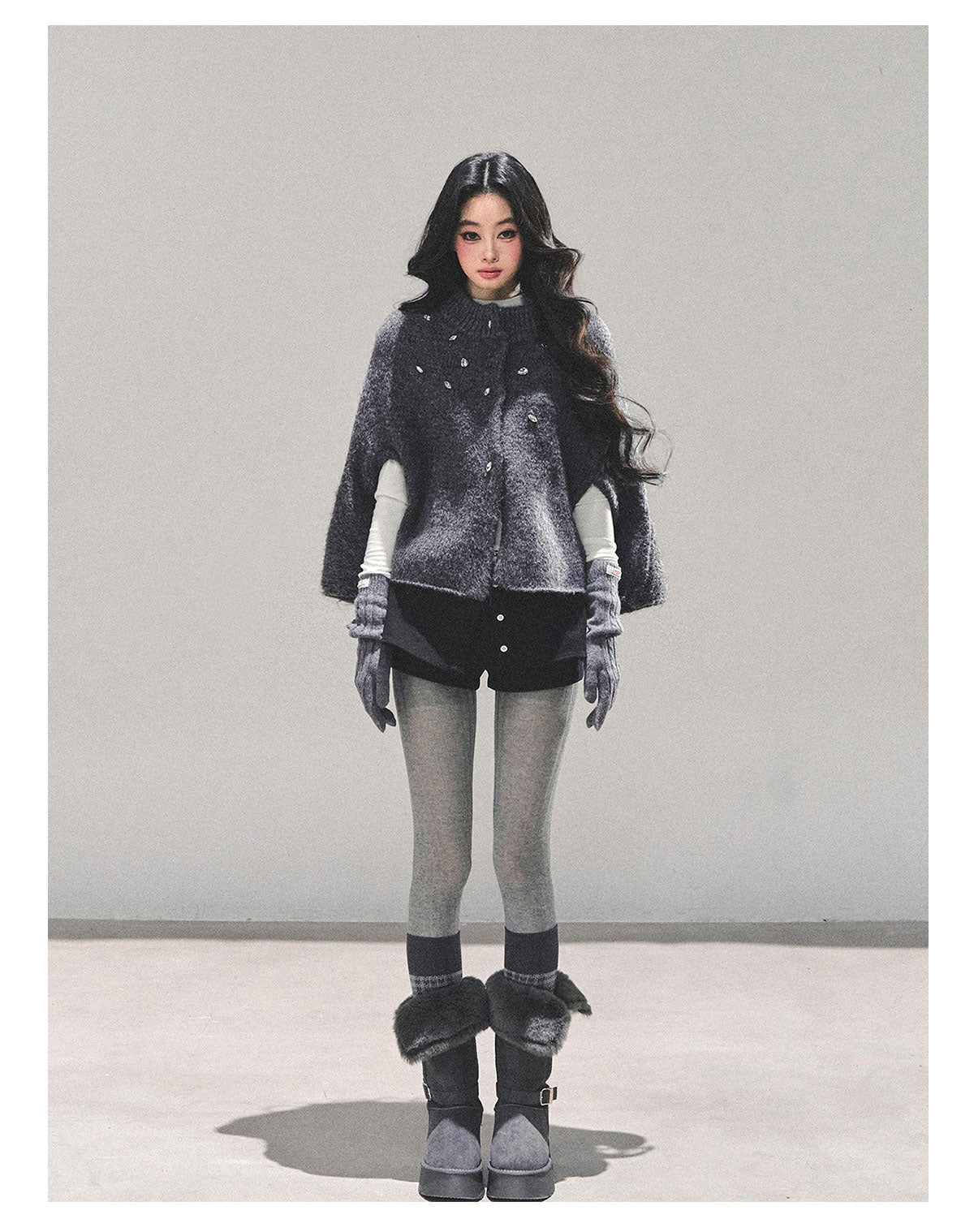 少也眼 “Monologue of the Wilderness” Knit Cape Sweater  - Gray 68415