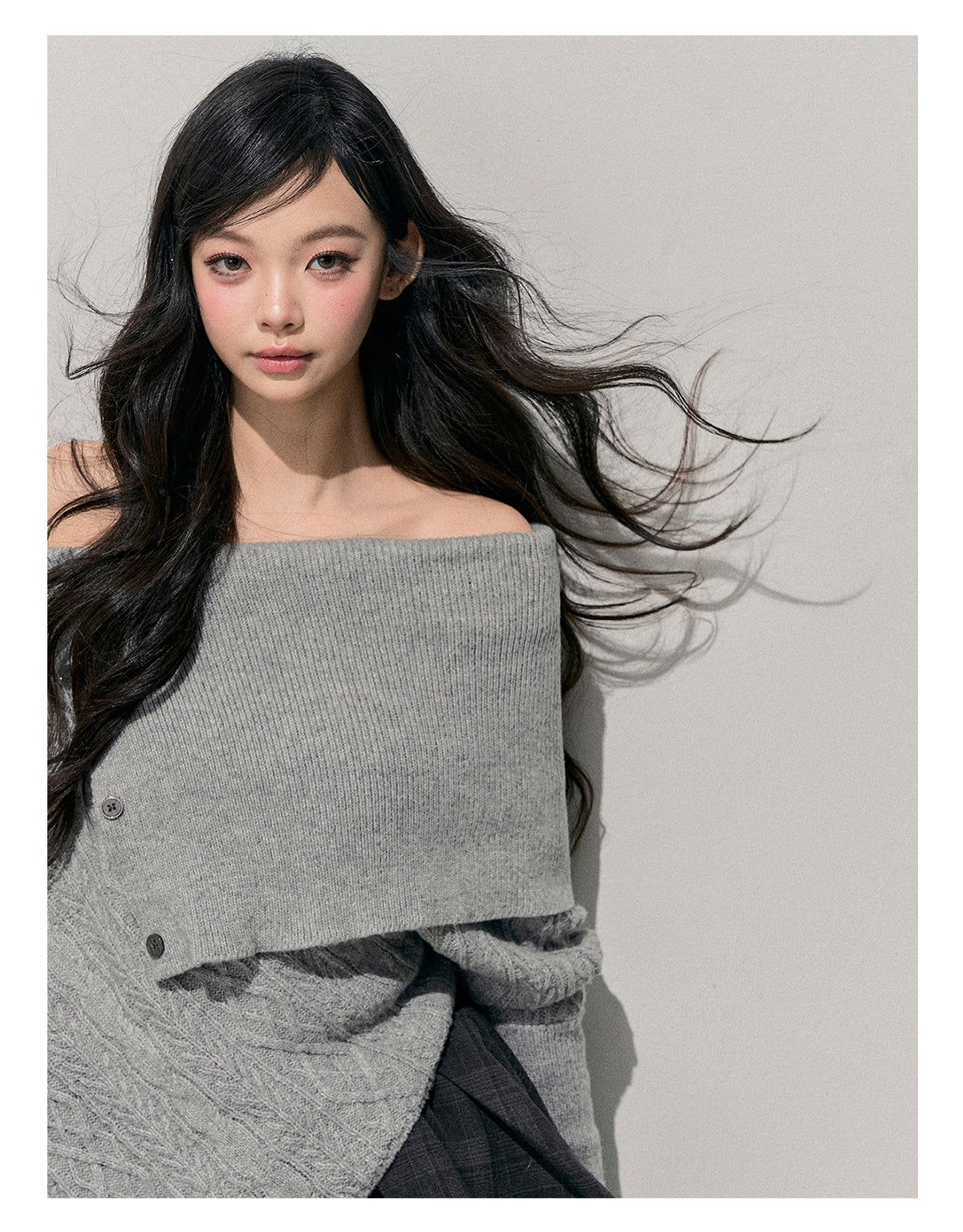 少也眼 “Letter from the Snow Country” Off-Shoulder Asymmetric Cable-Knit Sweater 1464854