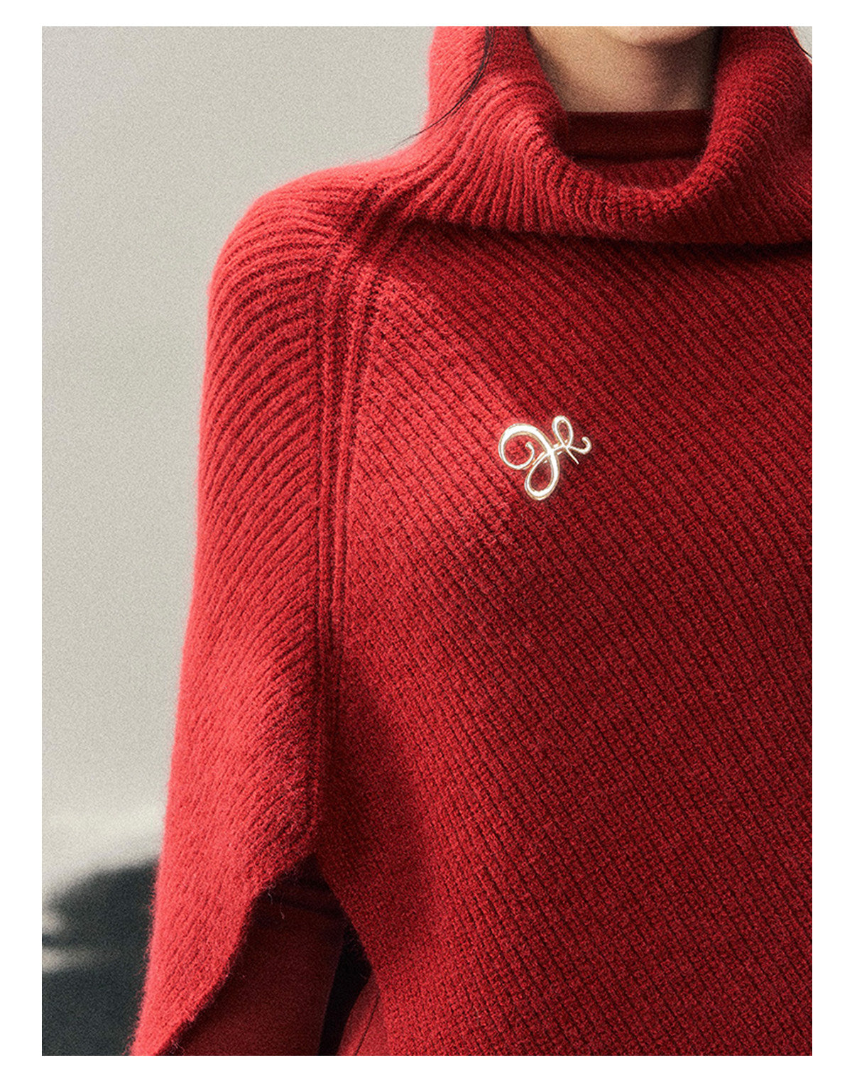 181225 "Late Autumn Ginkgo" Burgundy High-Neck Knit Cape Set