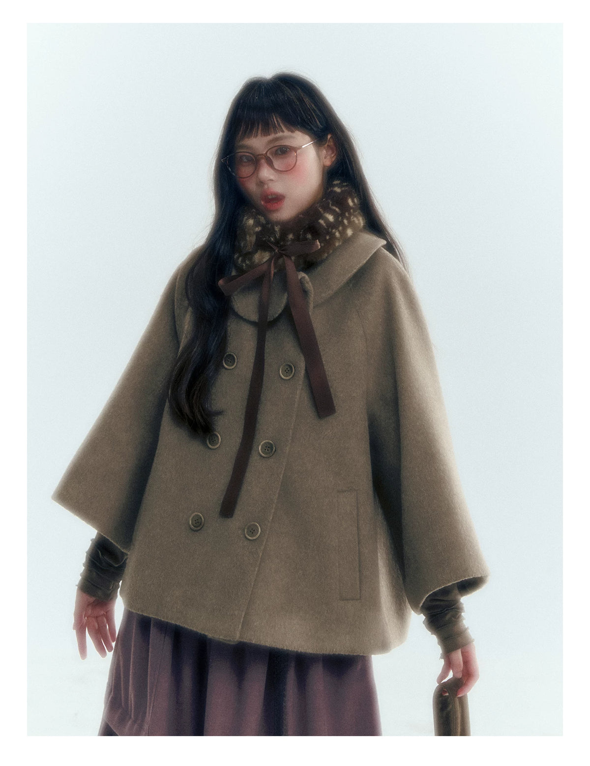 Horridale - [FREE GIFT] Vintage Bow-Tie Faux Fur Collar Scarf (Cream White / Brown)