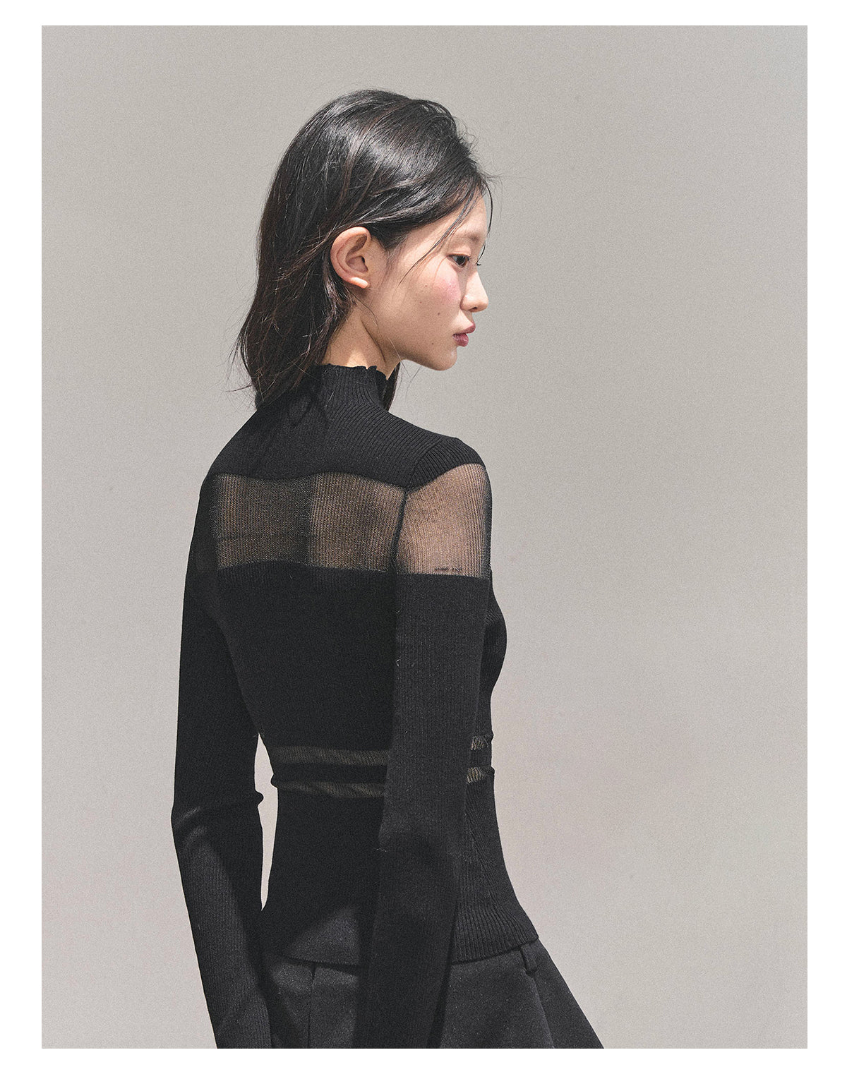 少也眼 “Whisper of Nightfall” Sheer-Panel Mock-Neck Knit Tee - Black 11.18-4