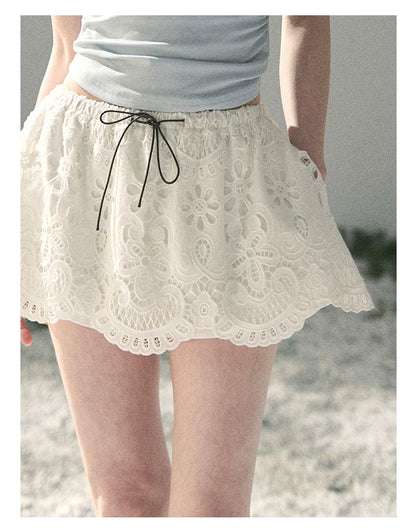 “Lost in Your Embrace” Gardenia White Lace Puff Skort