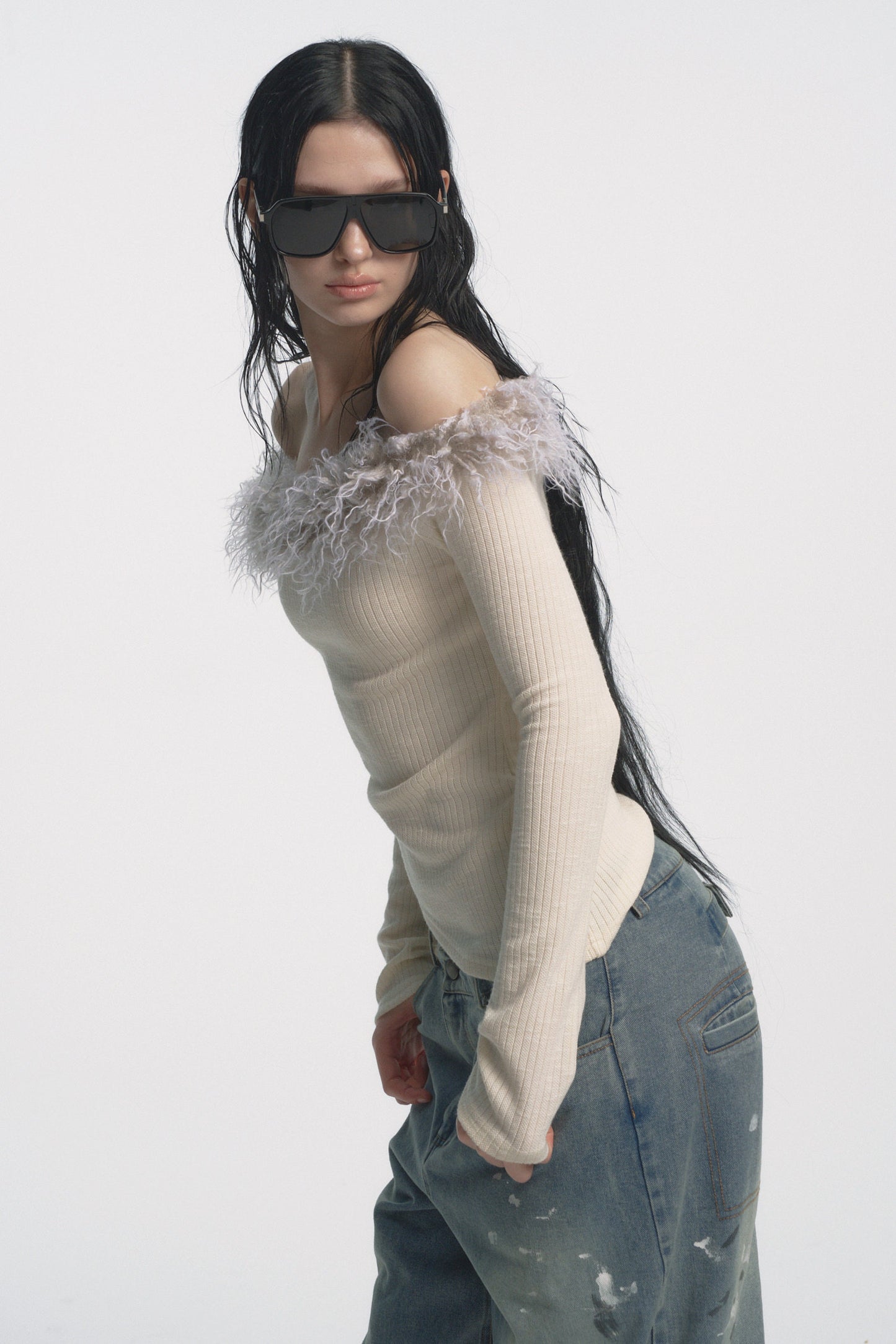 Muirgen - Feather-Trim Off-Shoulder Knit Top – Ivory