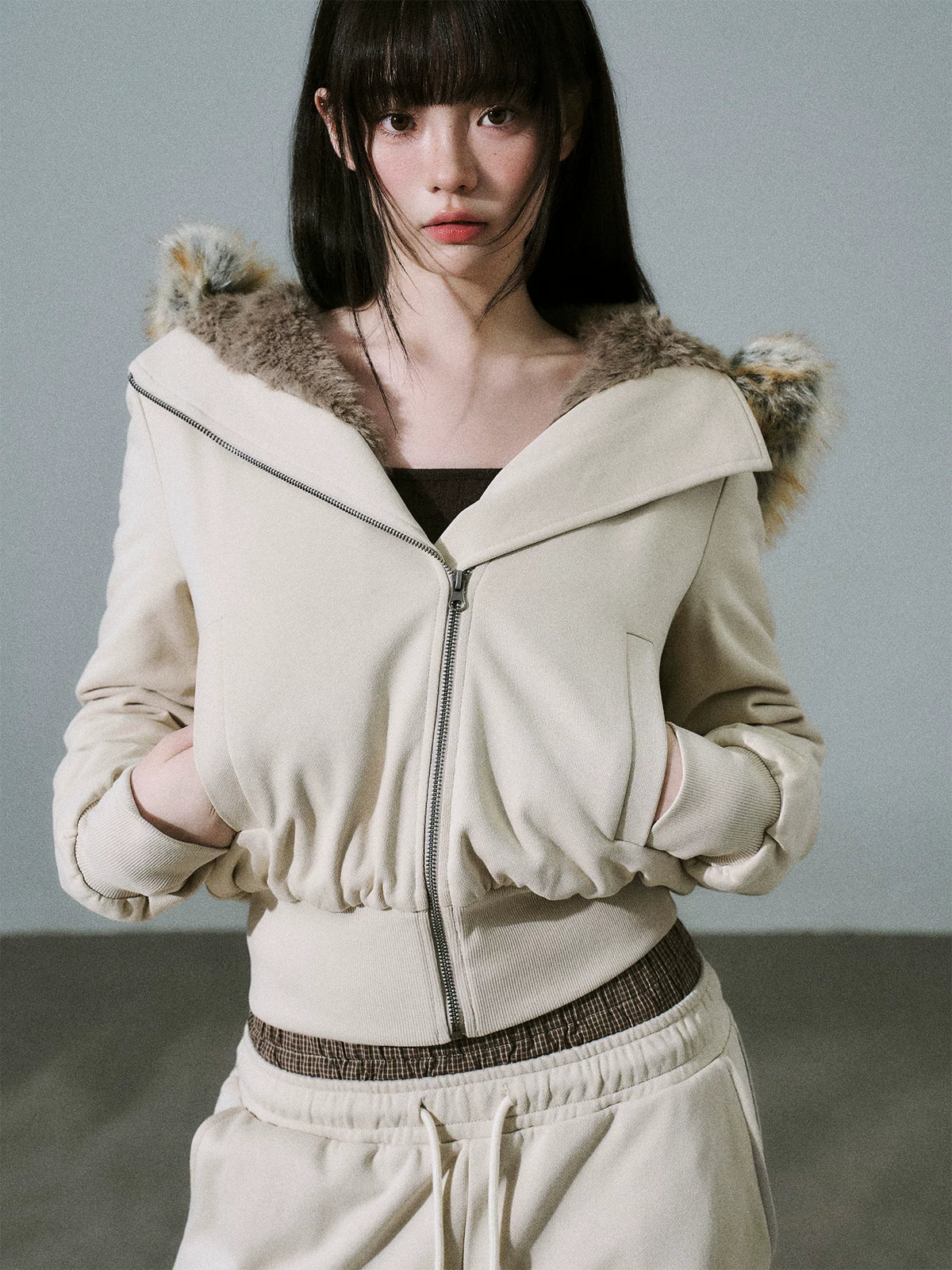 LOST FOREST - Milk Tea High-Waisted Fleece-Lined Sweatshirt Jacket