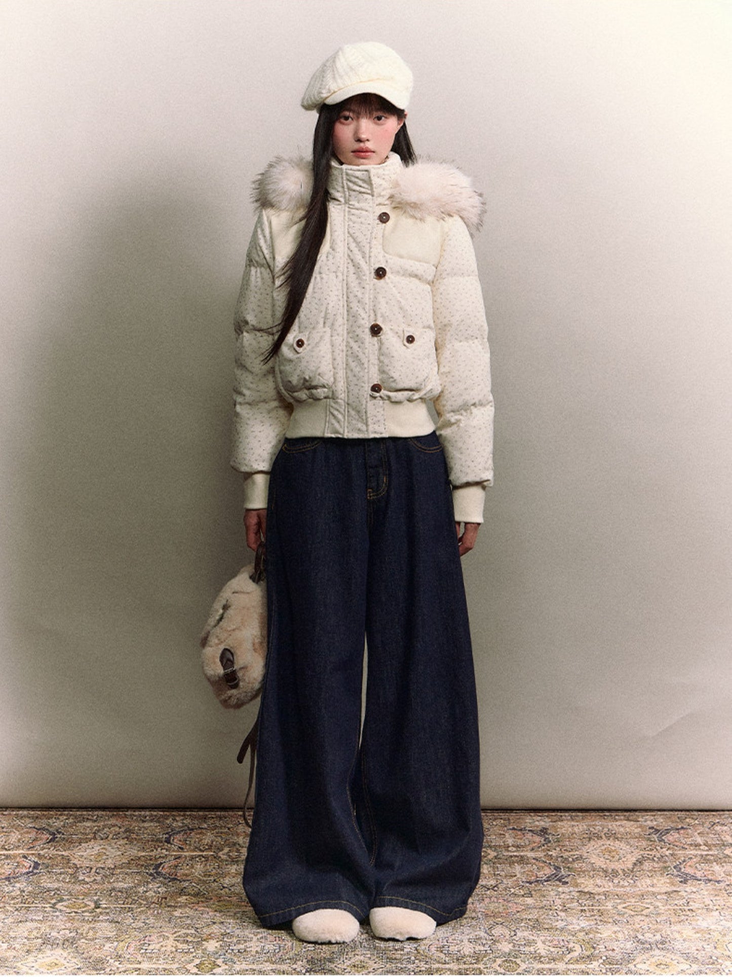 Soote Season - White Floral Faux Fur Collar Cropped Hooded Down Jacket