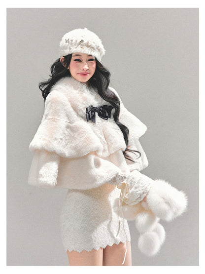 少也眼 “When the First Snow Falls" Plush Winter Cape Coat