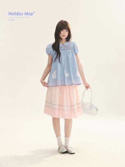 "Antique Dollhouse" Lace Appliqué Peter Pan Collar Puff Sleeve Blouse (Ivory White/ Still Blue)