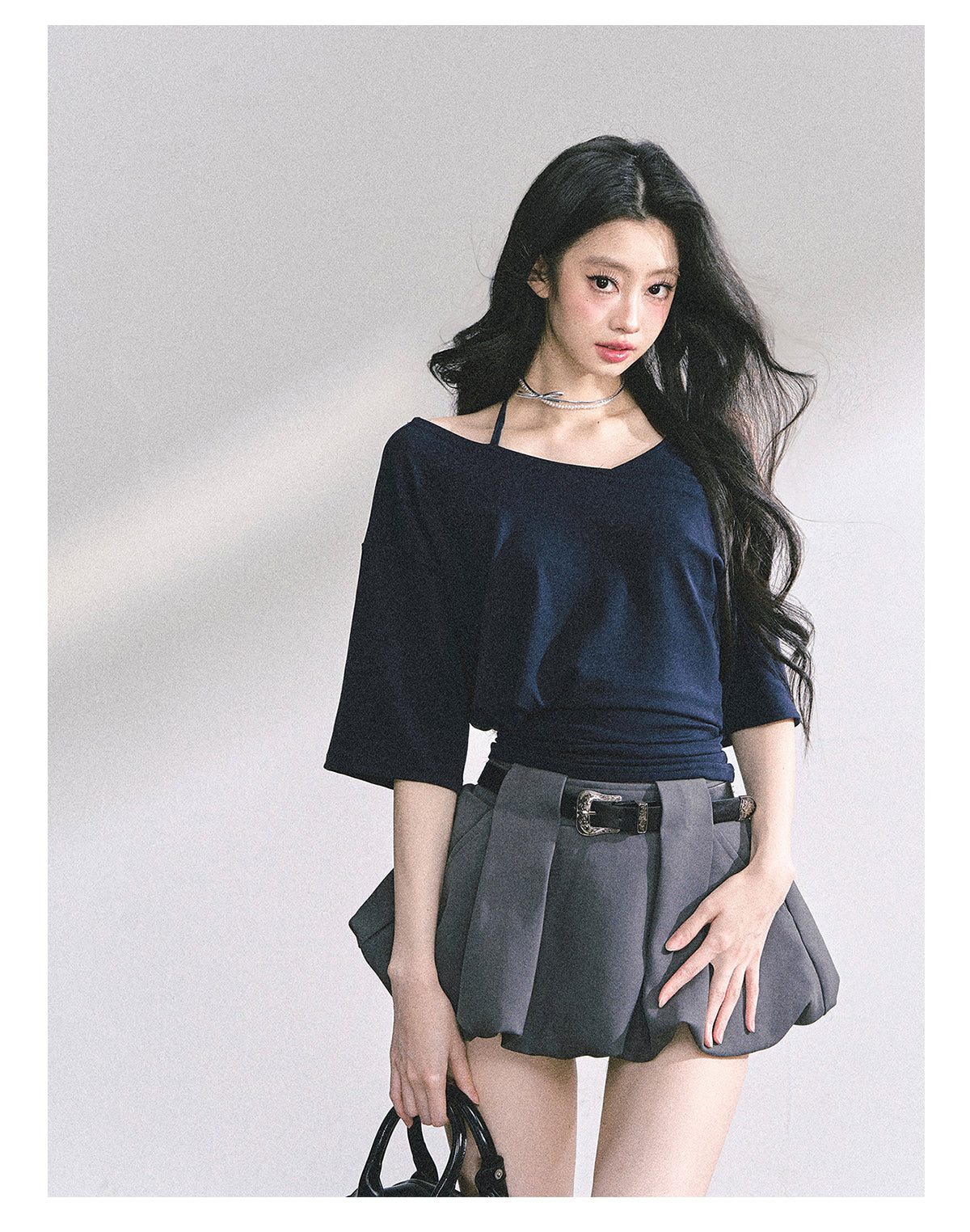 少也眼 “Smart Relax” Asymmetric Halter Short Tee - Navy