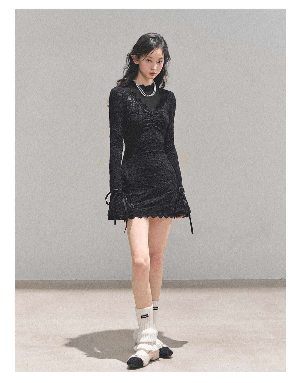 少也眼 “The Moment of the Full Moon" French Lace Winter Dress - Black 845613