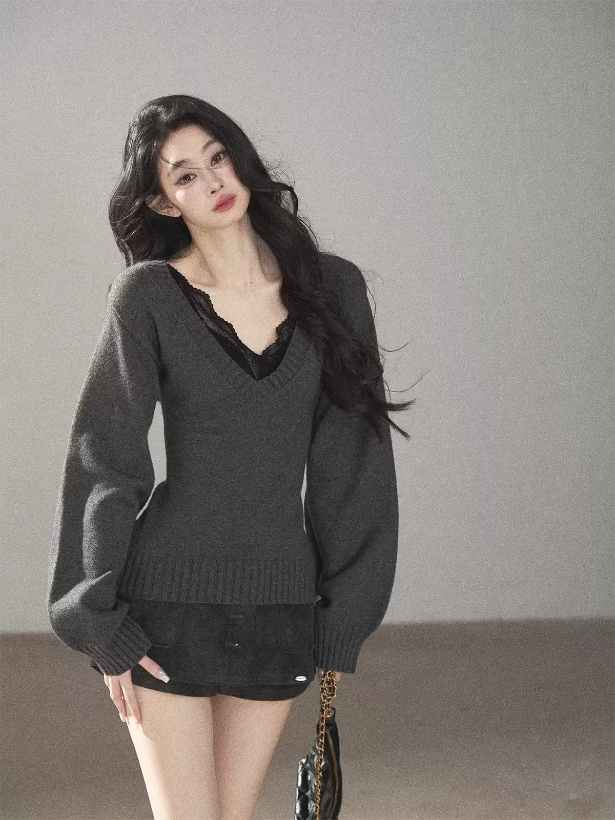AOMALM - "Flowing River" Charcoal Gray V-Neck Ribbed Knit Sweater