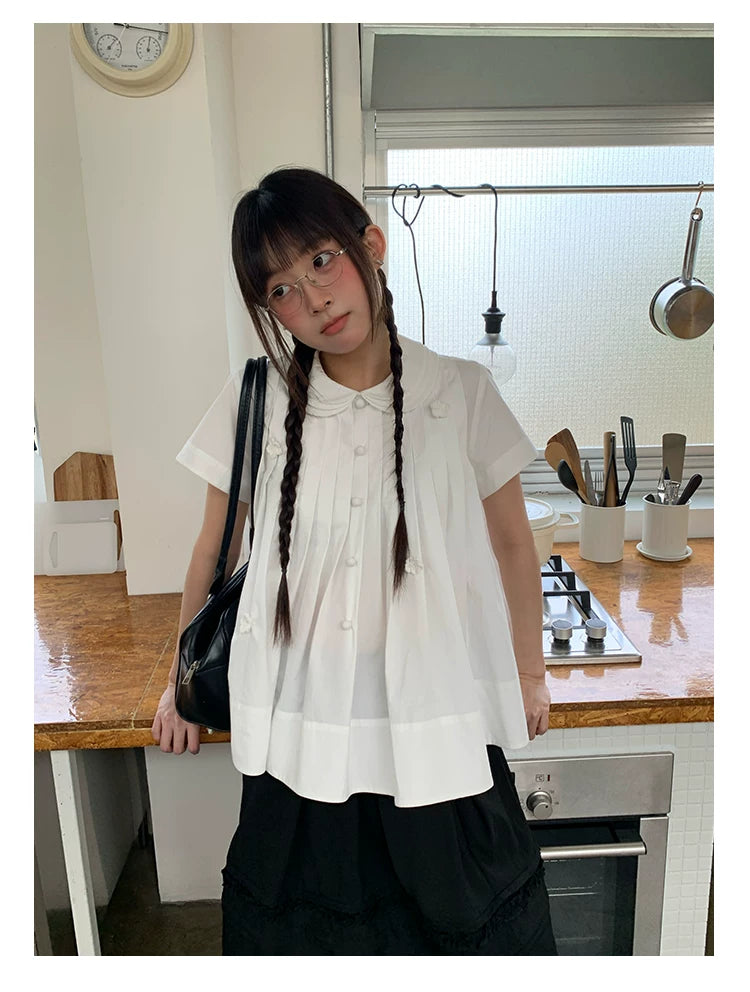 "Hyacinth Letter" White Cotton Peter Pan Collar Pleated Blouse