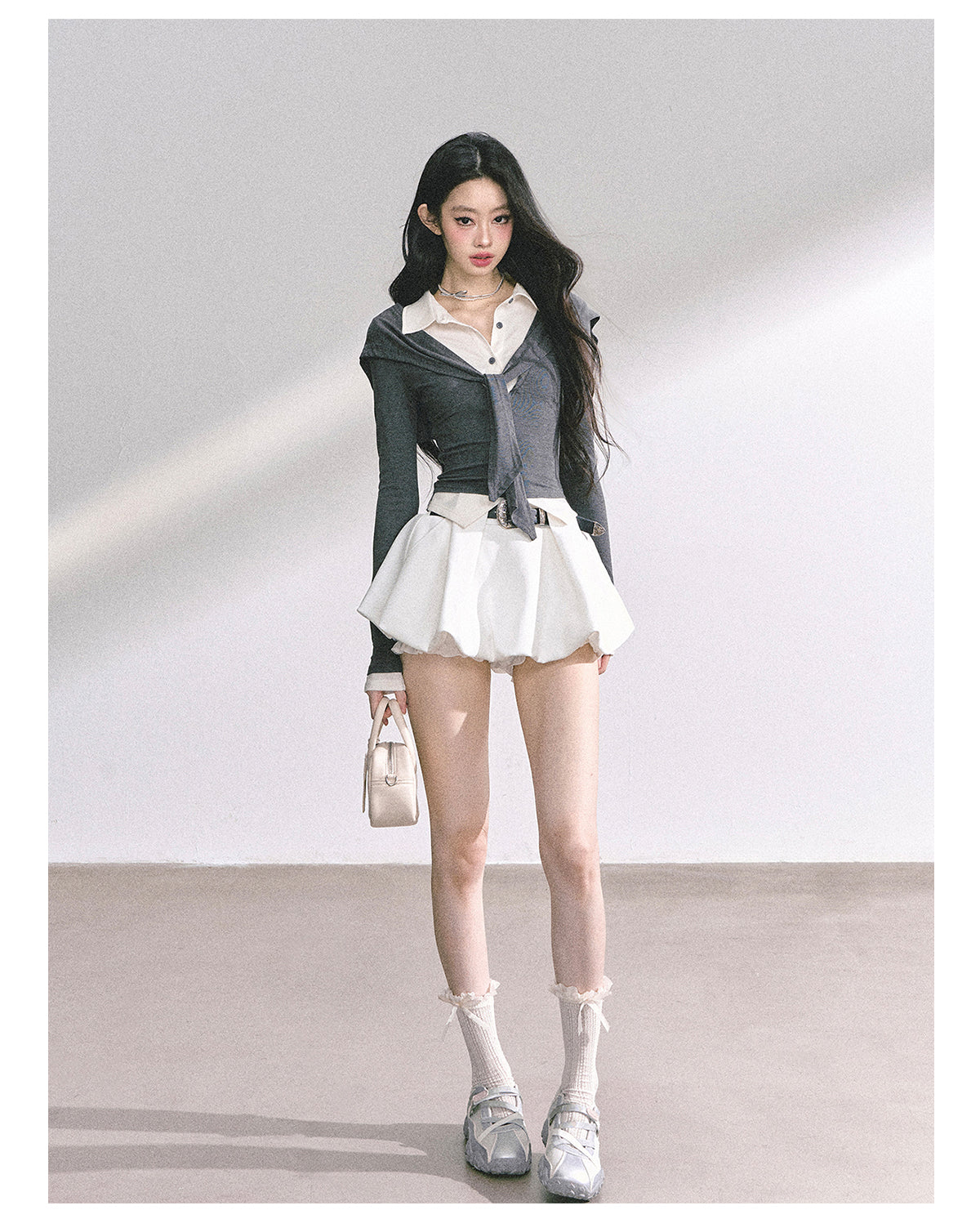 少也眼 "London Art Student" Layered Polo Long Sleeve Crop Tee