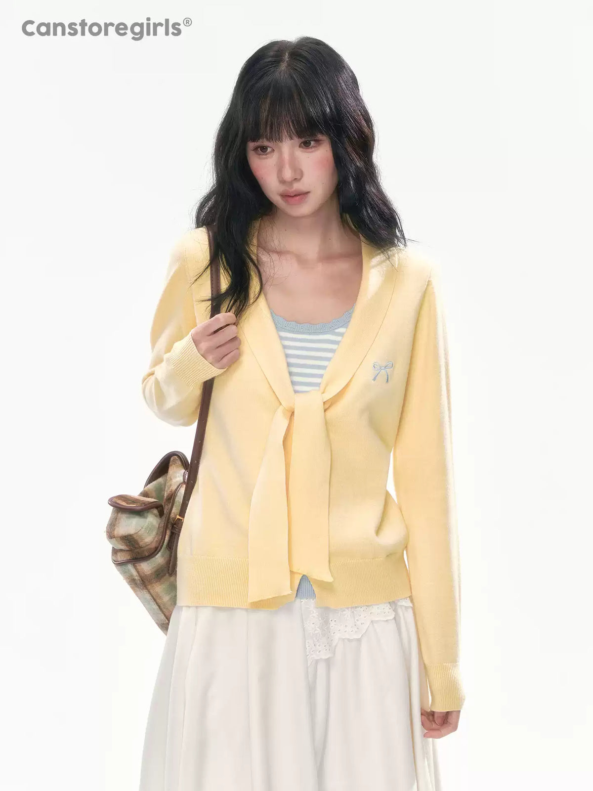 [CAN] Bow Embroidery Knit Cardigan (Blue / Yellow)