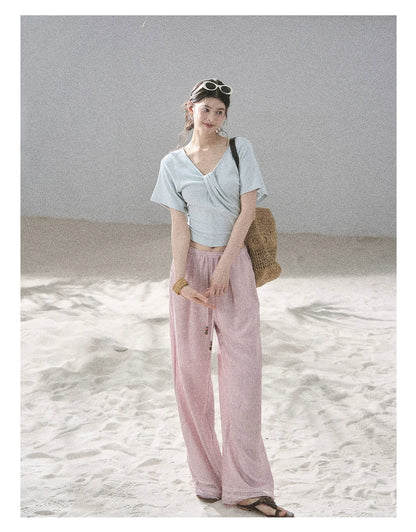 "Moonlight on Water" Twist-Front Cropped T-Shirt (Silver Mink Gray/ Mist Blue)