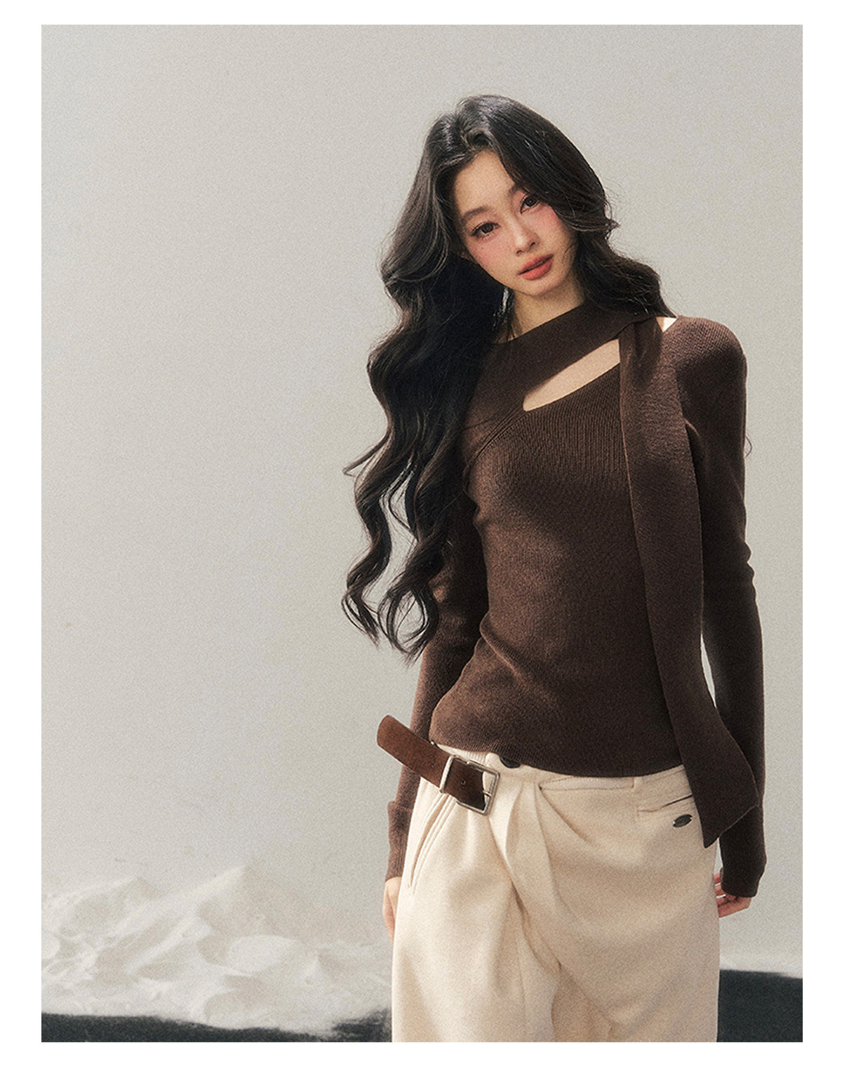 少也眼 "Dusk of Memory" Cropped Knit T-Shirt - Rich Cocoa