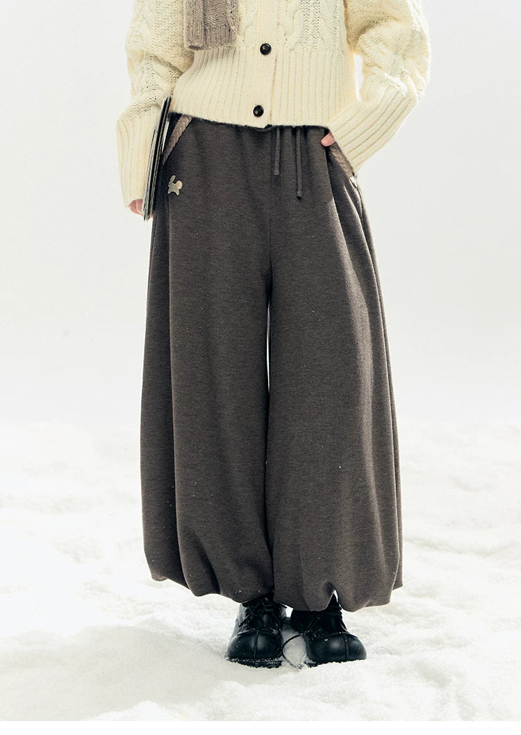 "Bunny Tea Party" Fleece-Lined Balloon Wide-Leg Pants (Hazelnut Brown/ Midnight Gray)