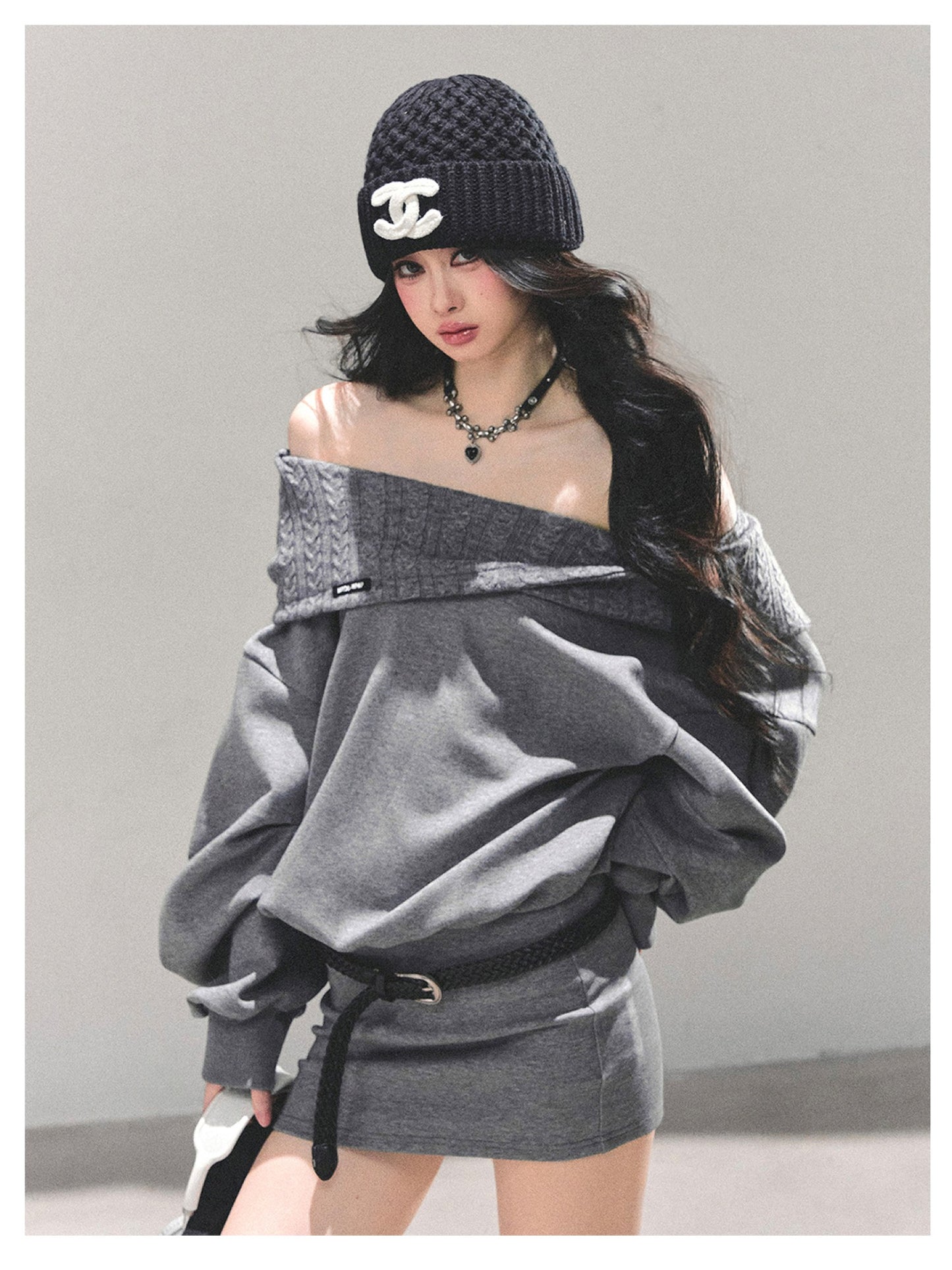 少也眼 "Silent Gravity" Off-Shoulder Oversized Sweatshirt (with Belt)
