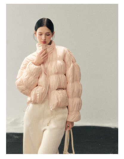 少也眼 “She Gazes at the Snow” White Duck Down Cropped Jacket - Lotus Root Pink