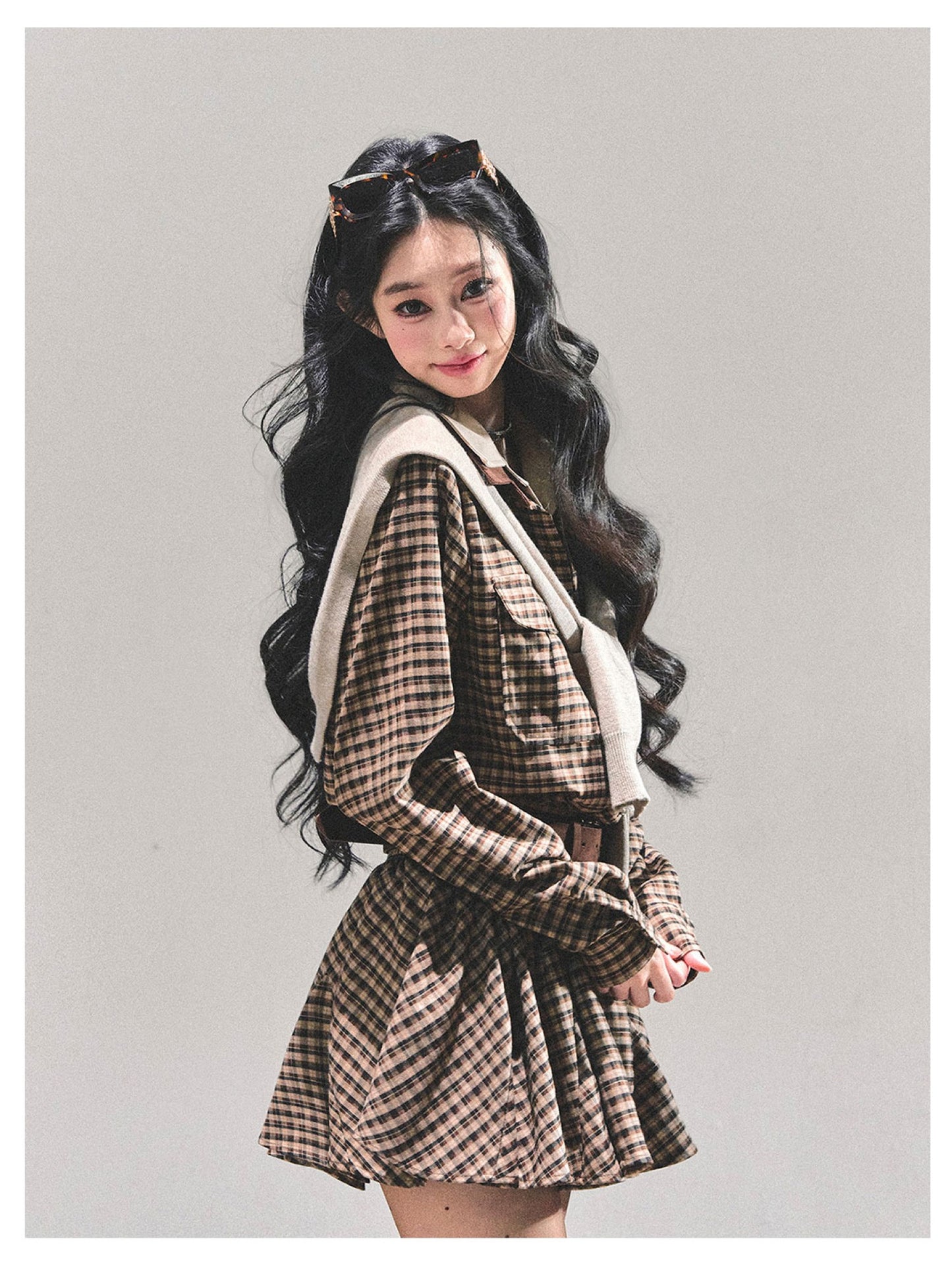 少也眼 “She Walked Through Yesterday" Coffee Layered Dress