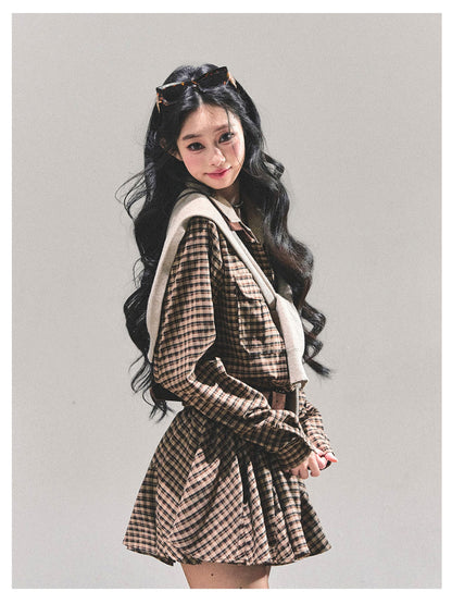 少也眼 “She Walked Through Yesterday" Coffee Layered Dress