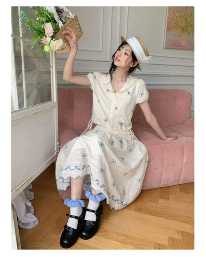 “Flower Sugar Soufflé” Cream Floral Embroidered Skirt Set