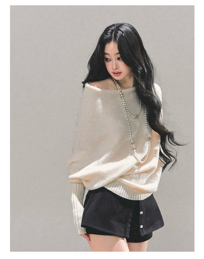 少也眼 “Soft Minimalism” Off-Shoulder Versatile Knit Top - White 6416515