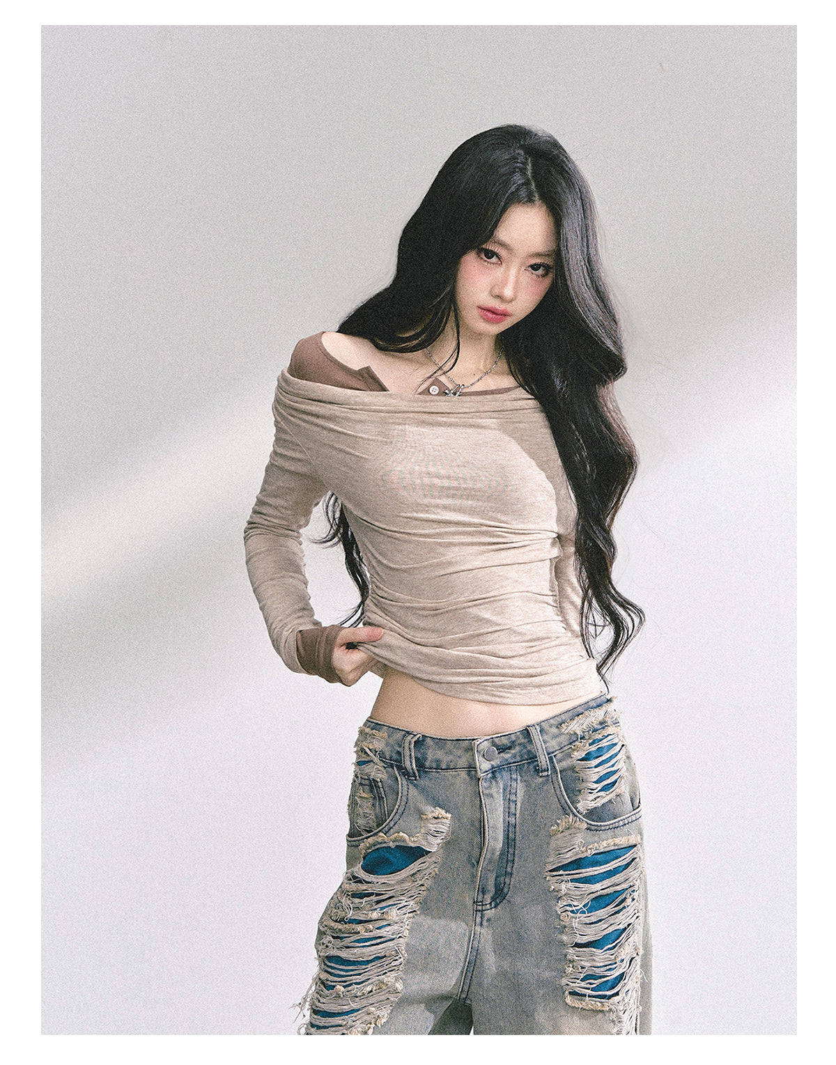 少也眼 "Seoul Toccata" Layered Off-Shoulder Long Sleeve Tee - Khaki 2536486