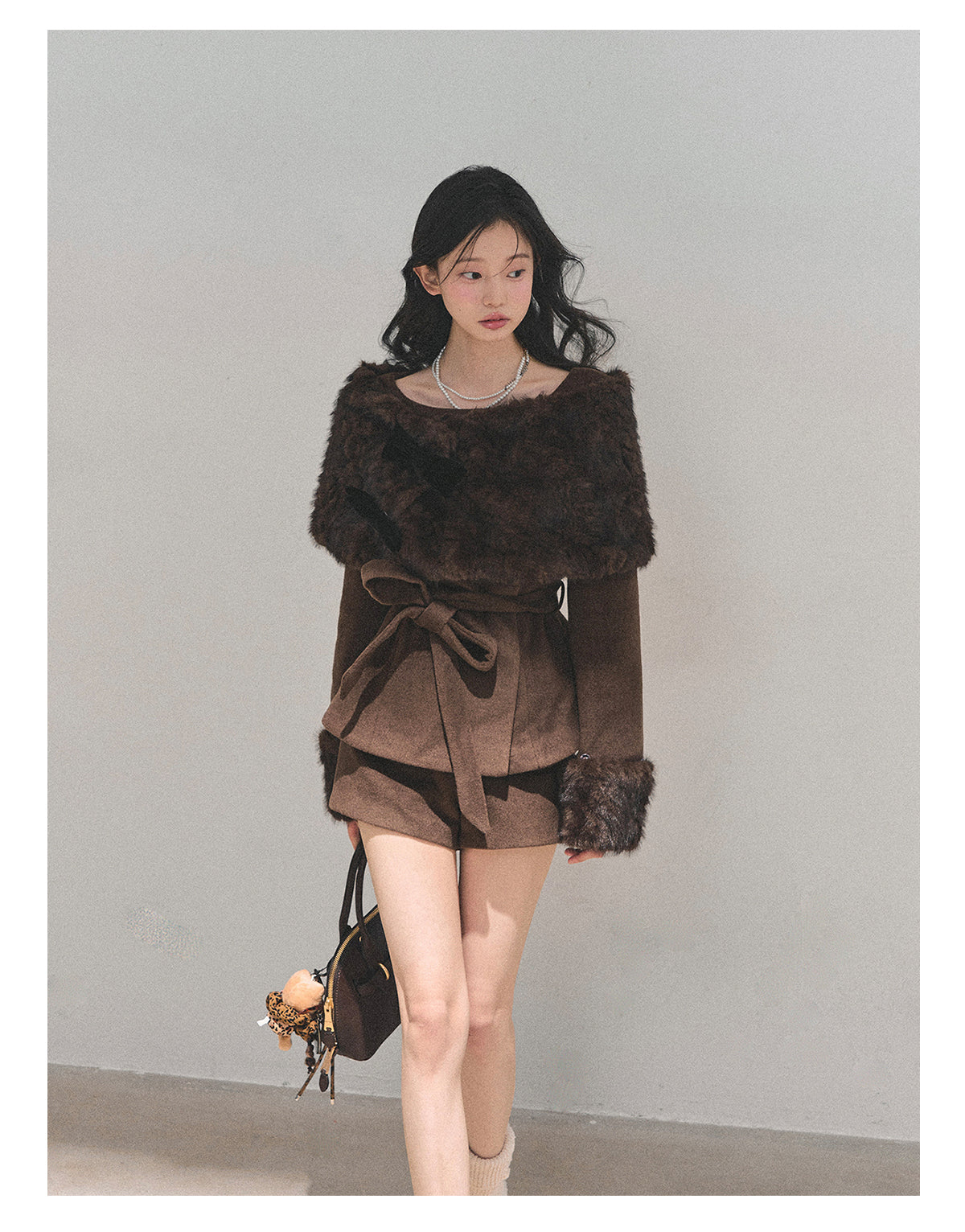 少也眼 “Drifting Through Her Dreams” – Winter Luxe Three-Piece Cape Set - Chestnut Brown 8746513