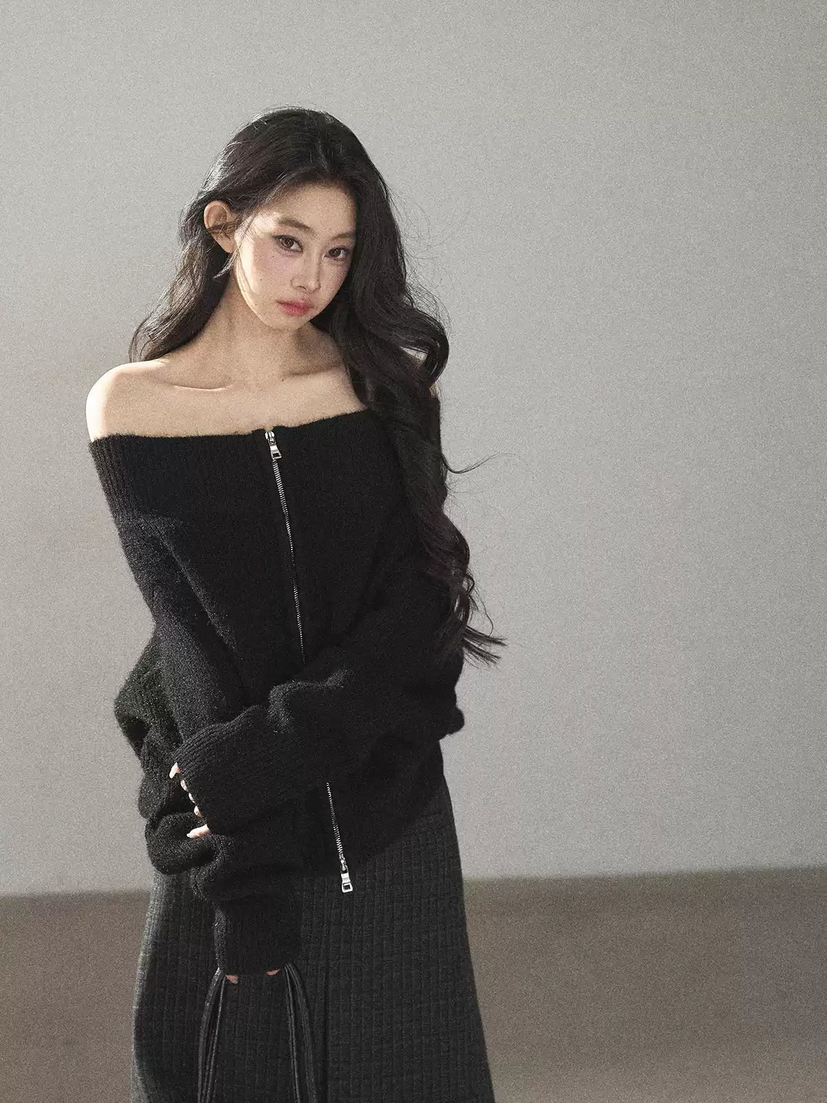 AOMALM - Quiet Black Wool-Blend Cropped Knit Jacket