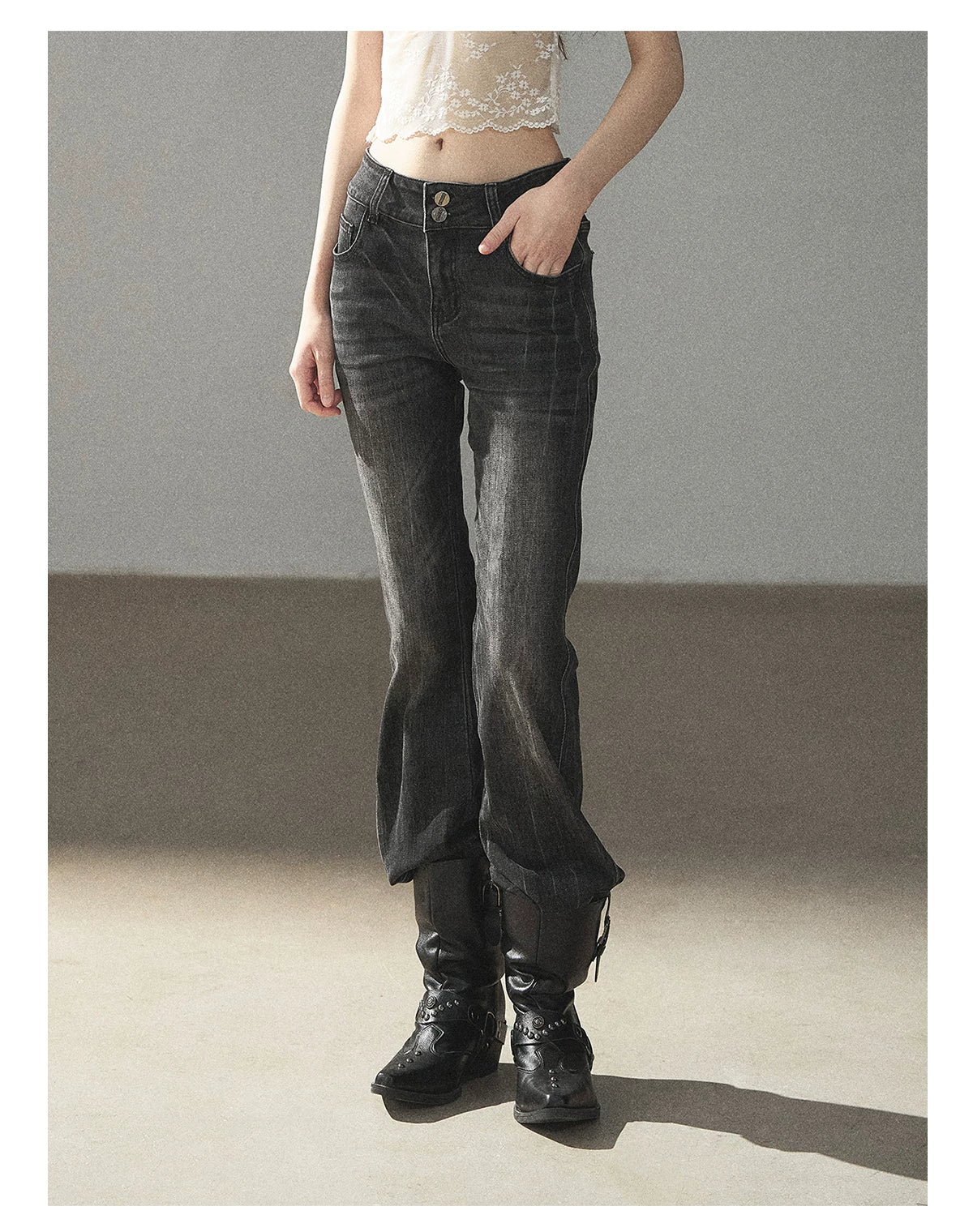 AOMALM - “Her Shoreline” American Vintage Slim Flare Jeans (Rock Black / Vintage Blue)