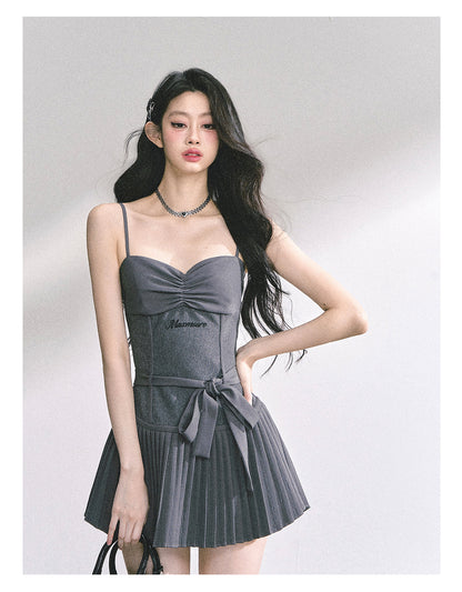 少也眼 “Model Girl Idol” Puff Mini Dress