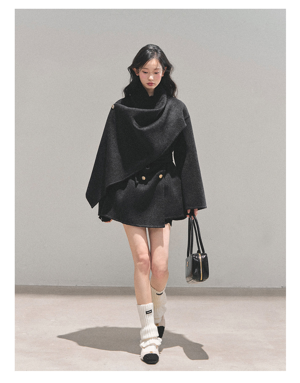 少也眼 “Winter Balcé Whisper” Wool Blend Overcoat - Black 7886436