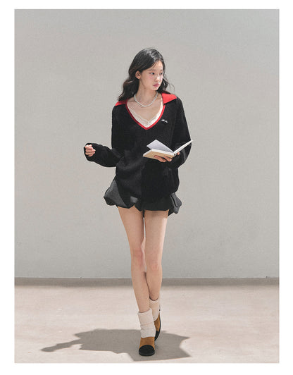 少也眼 “Before Nightfall Melts” Wool-Blend V-Neck Contrast Collar Sweater 6441568