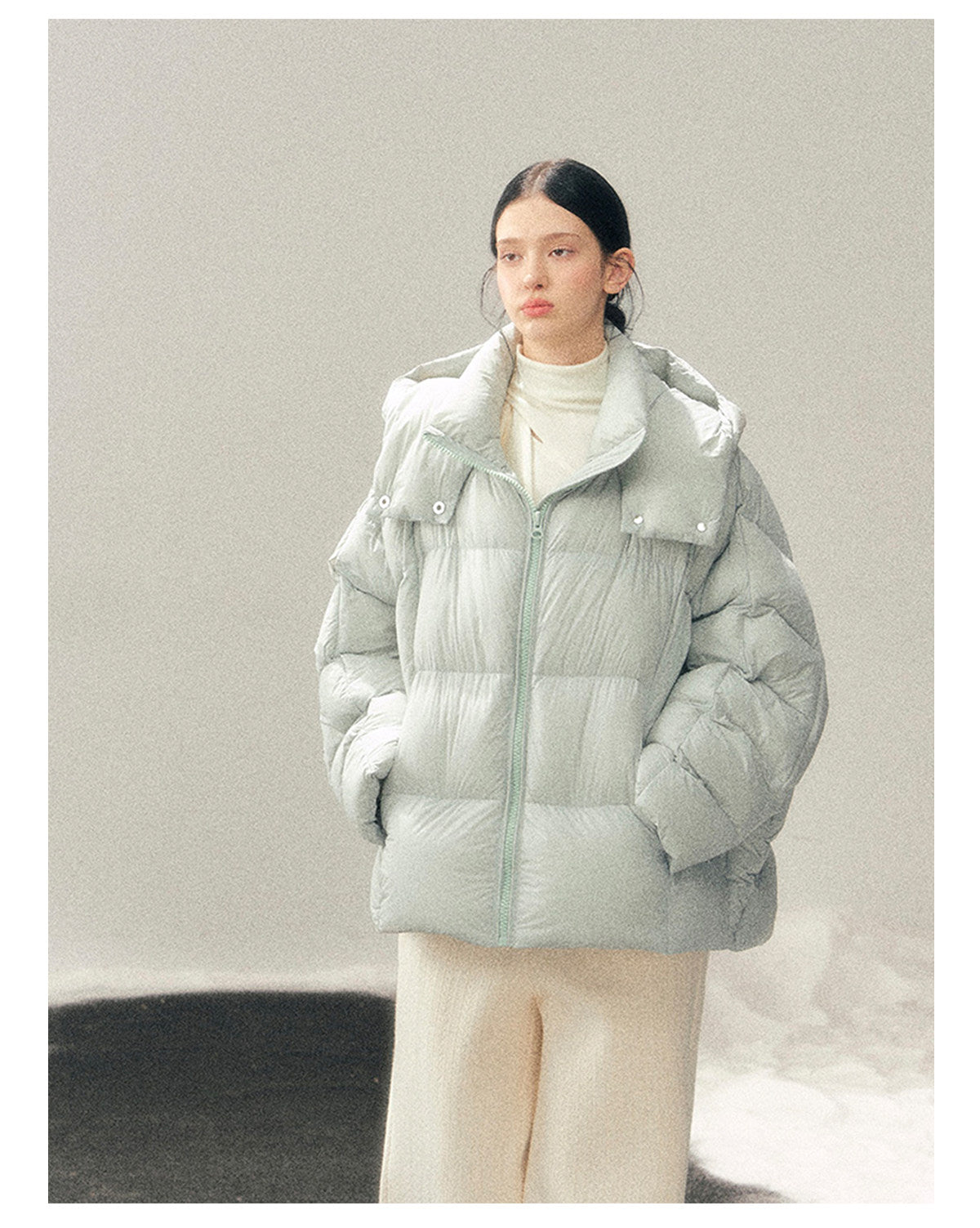 少也眼 "Thawing Snow Realm" Matte Nylon Down Puffer Jacket - Glacier Blue