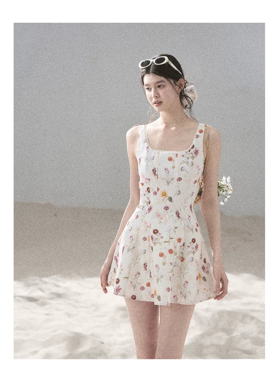 "Chamomile Summer" Dutch Cheese Floral Lace Pinafore Mini Dress 46345