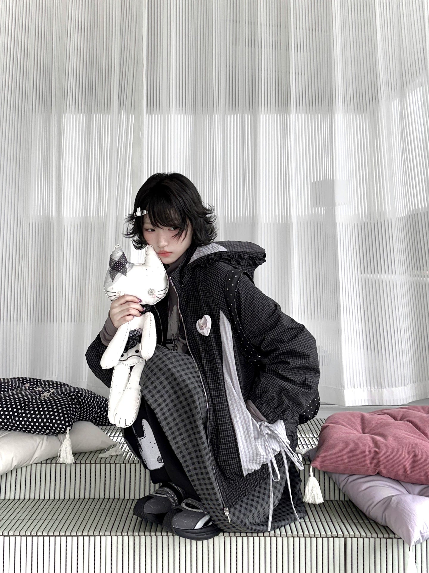 "Cold Air" Black Padded Jacket / Base Layer Top / Polka Dots Skirt / Sweatpants Set