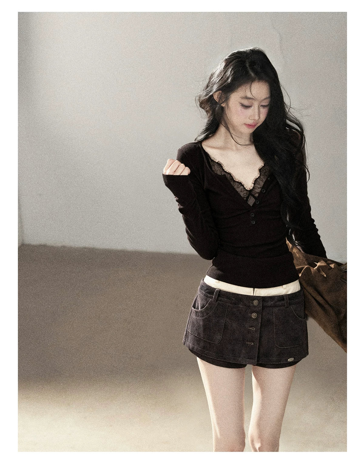 AOMALM - Black Faux Two-Piece V-Neck Lace Long-Sleeve Top