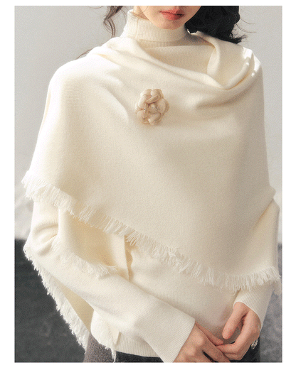 少也眼 "Speechless Under the Full Moon" Camellia White French Turtleneck Knit & Shawl Set