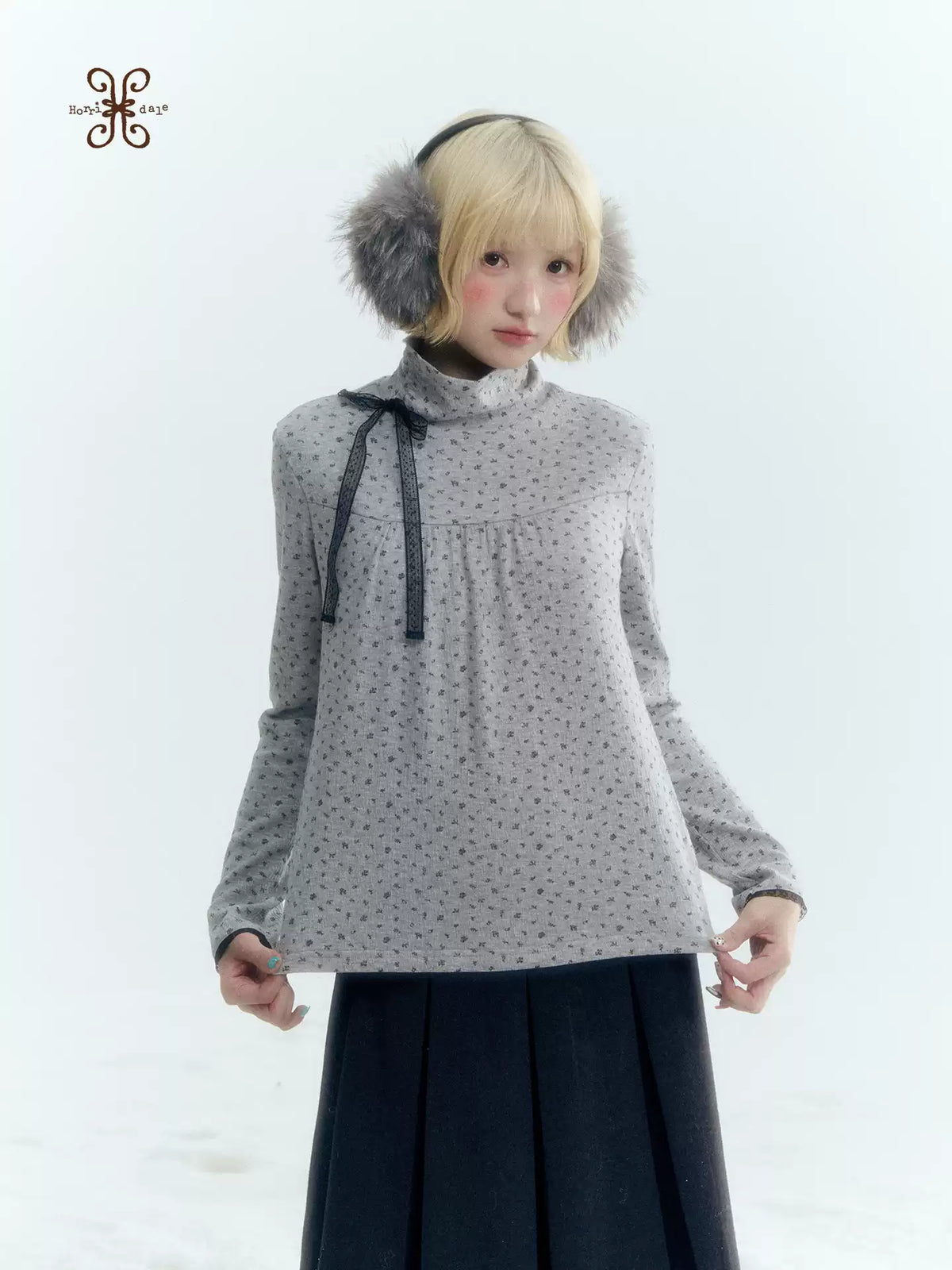 Floral Bow Lace-Tie Knit Top (Gray Floral / Light Khaki Beige)