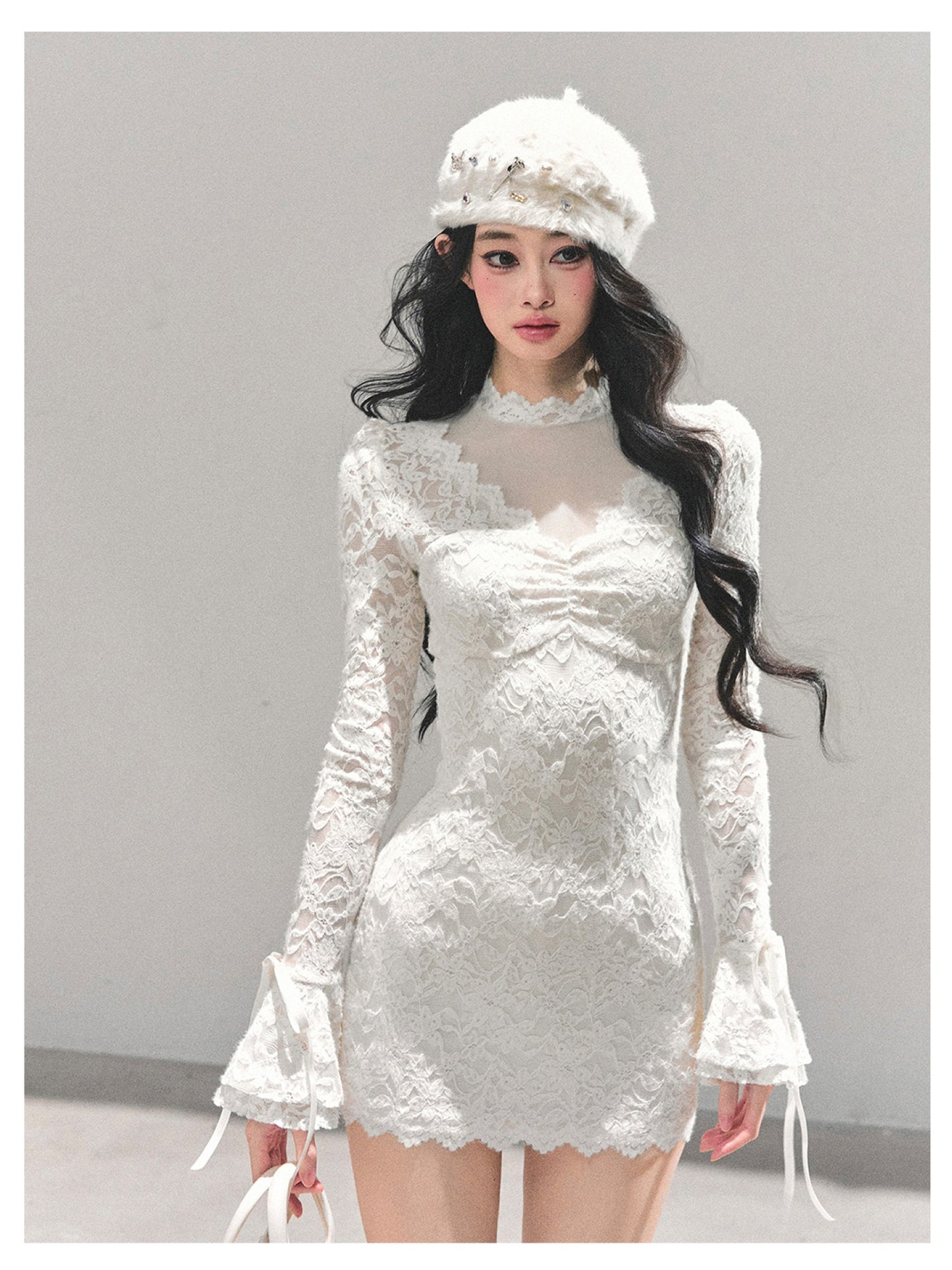 少也眼 “The Moment of the Full Moon" French Lace Winter Dress - White 845613