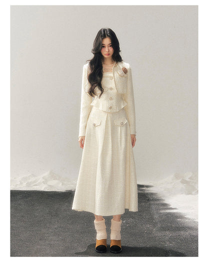 少也眼 "Before the Moon Falls" Bouclé Wool Tweed Set - White