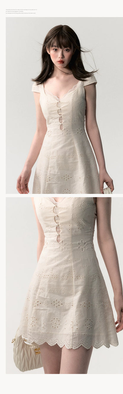 OAKMOO/ "A Flutter of Time" Cream White Fitted Lace-Trimmed Textured Dress