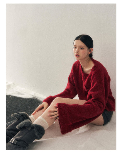 少也眼 “Winter Snow Holds Gentle Warmth” Angora-Blend French Red Knit Sweater