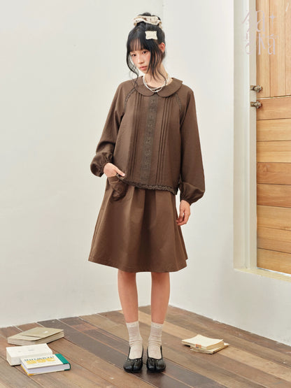 DAILY ARTIST - Tea Brown Vintage Lace Doll-Collar Blouse
