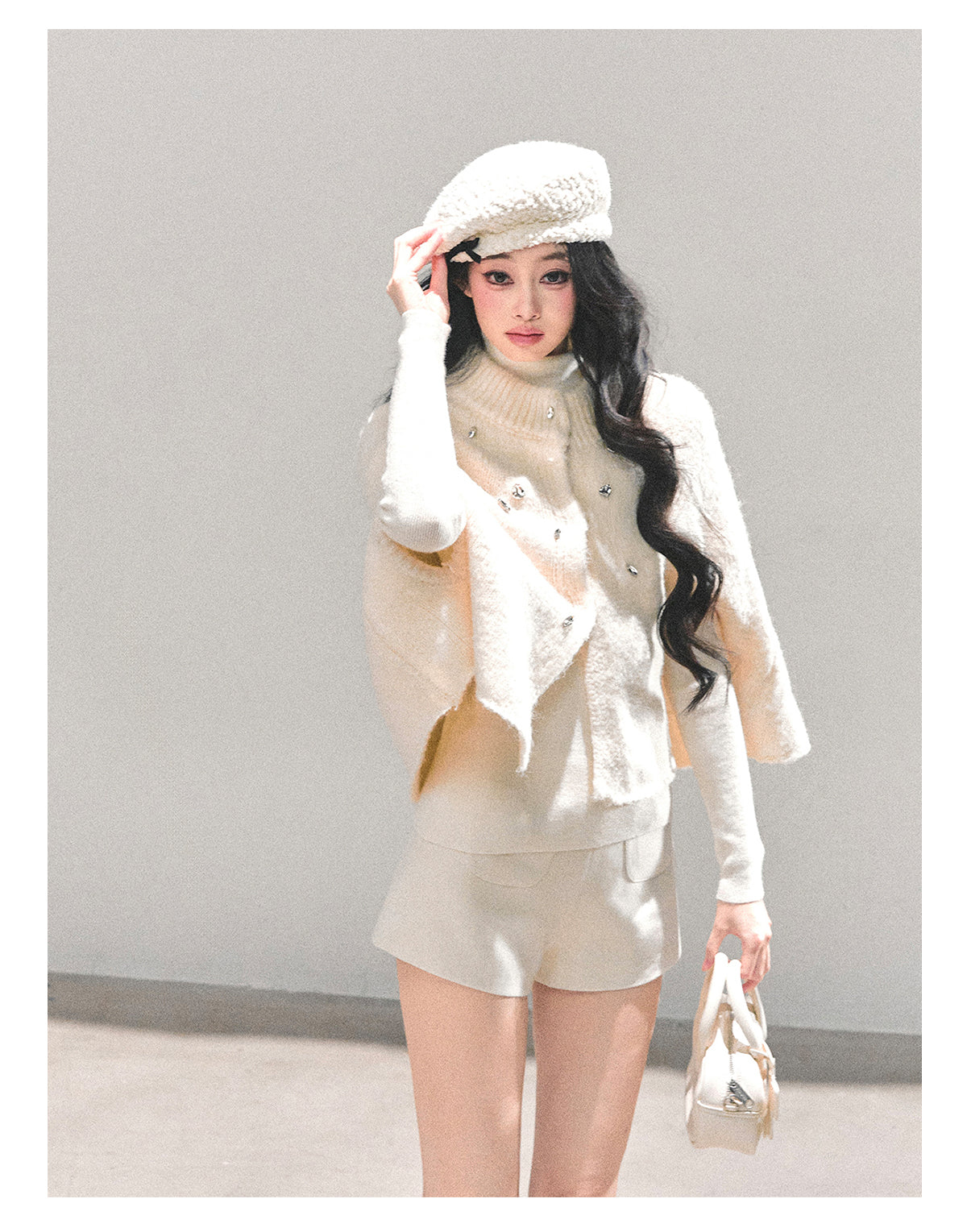 少也眼 “Monologue of the Wilderness” Knit Cape Sweater - White 68415