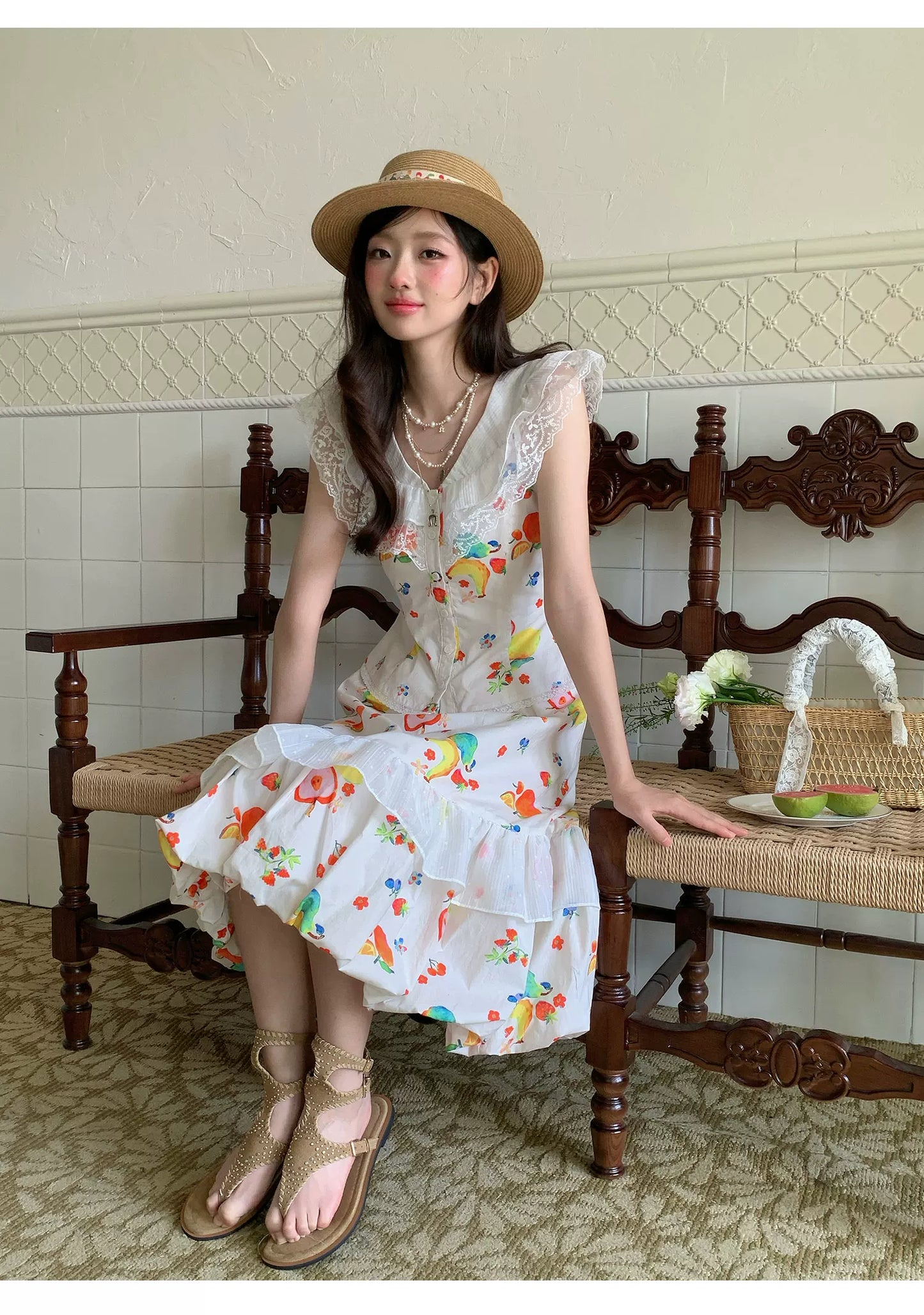 “Honeyfruit Summer Breeze” Beige Printed Skirt Set
