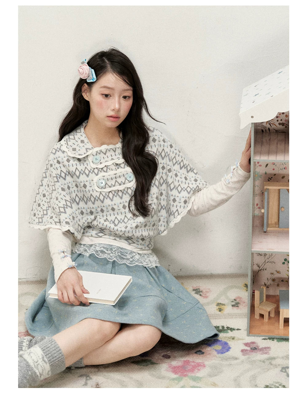 [RF] Mist Gray Argyle Jacquard Cropped Poncho-Style Pullover with Lace Trim